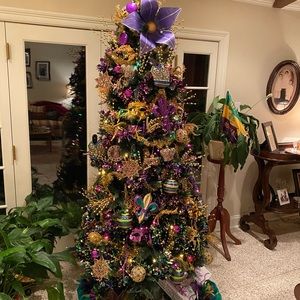 MARDI GRAS TREE